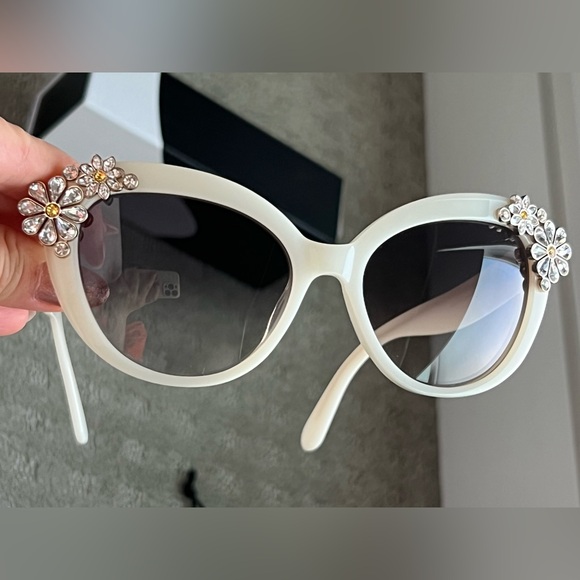 Kate Spade Cat Eye Retro Crystal Flowers White Sunglasses - Karyna - Picture 6 of 10